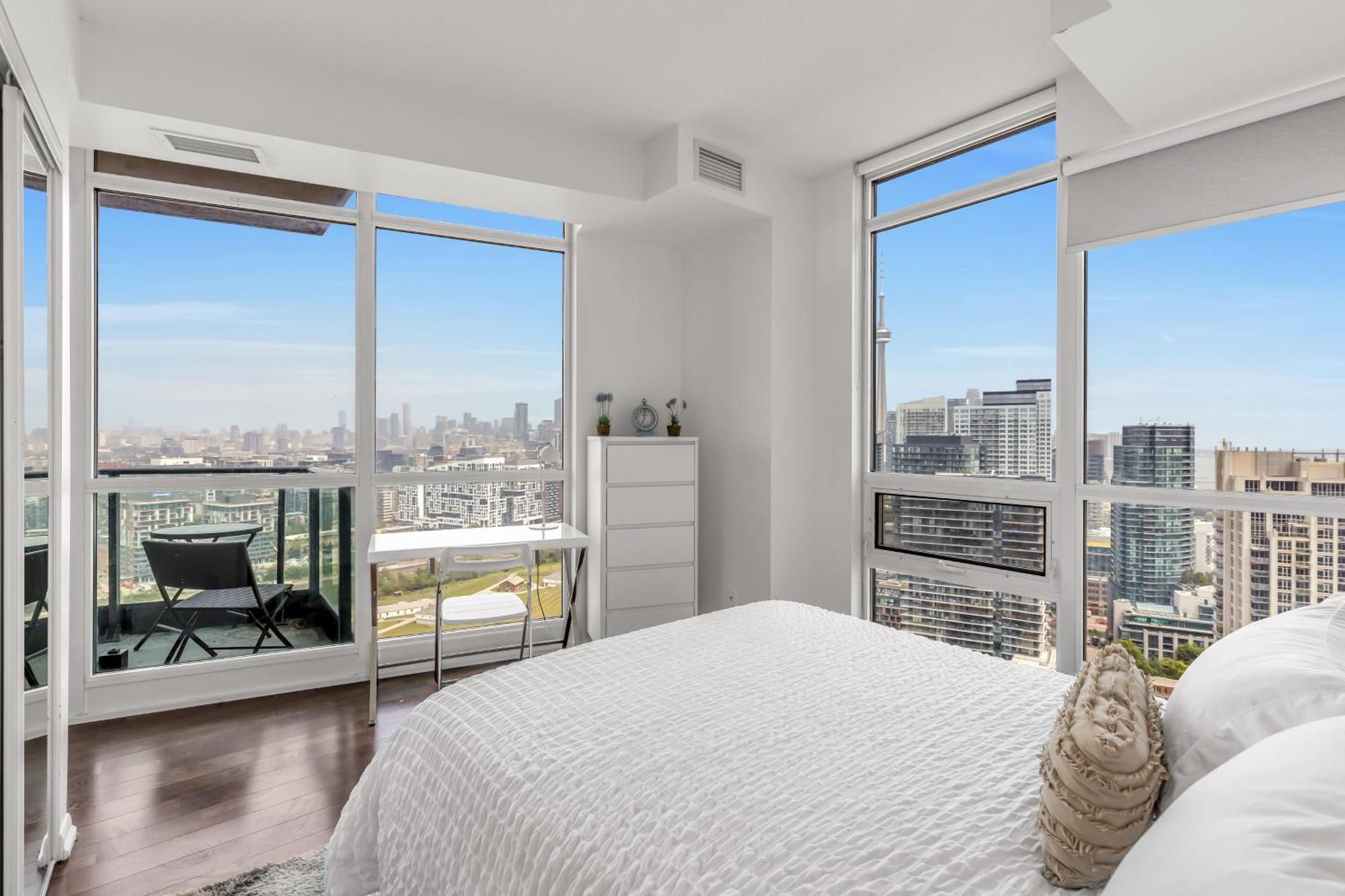 טורונטו 2 Bedroom Waterfront Condo Downtown W/ Free Parking מראה חיצוני תמונה