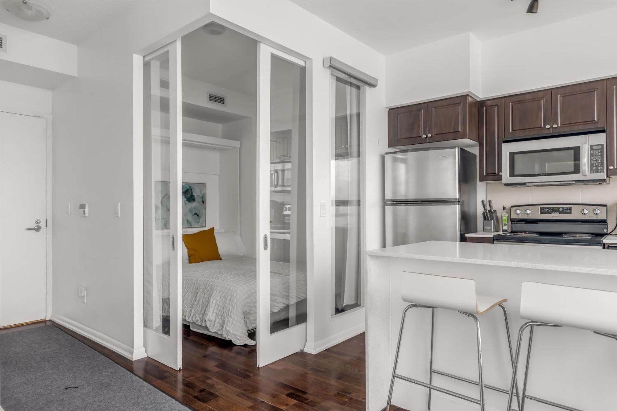 טורונטו 2 Bedroom Waterfront Condo Downtown W/ Free Parking מראה חיצוני תמונה