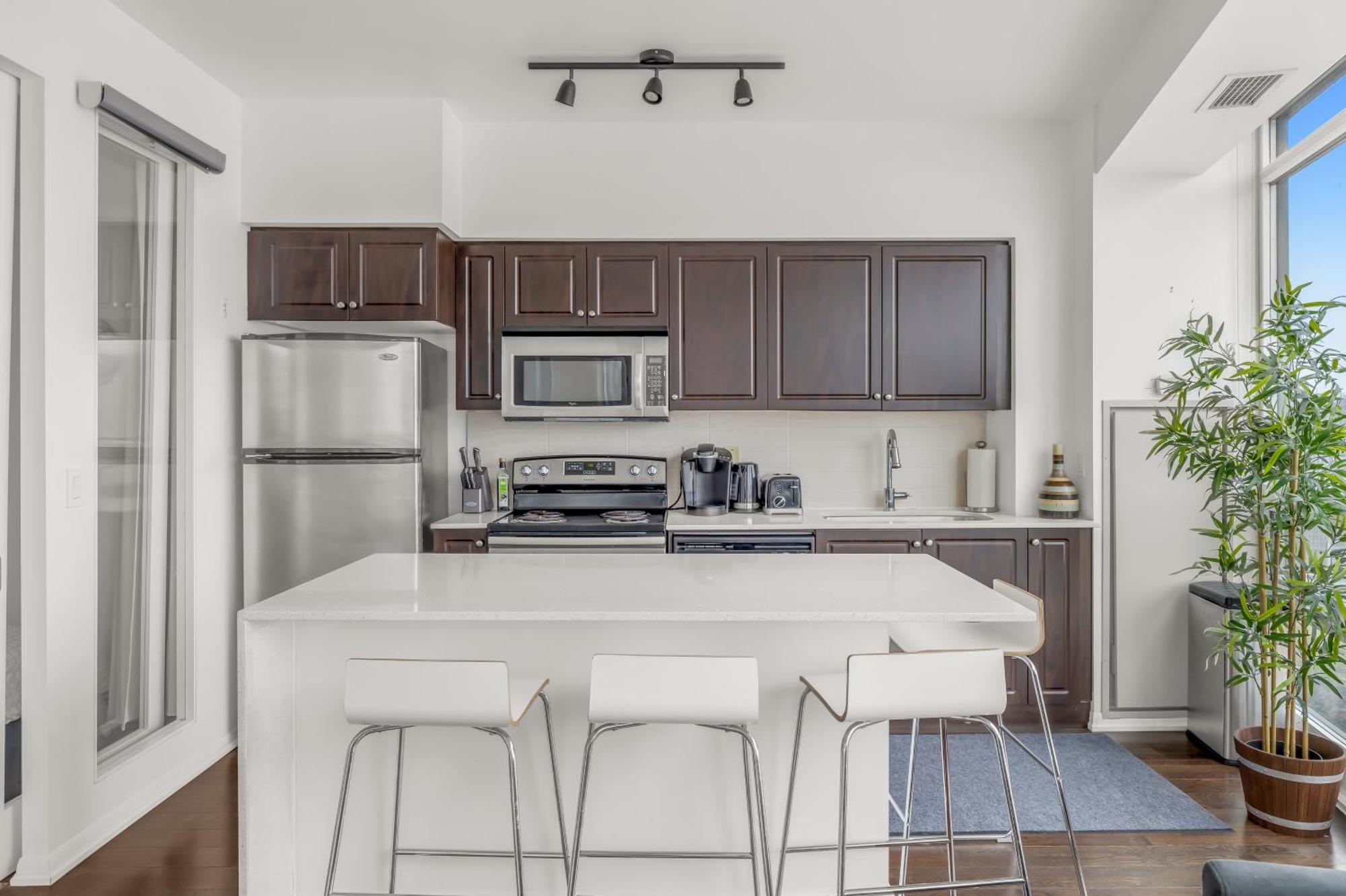 טורונטו 2 Bedroom Waterfront Condo Downtown W/ Free Parking מראה חיצוני תמונה