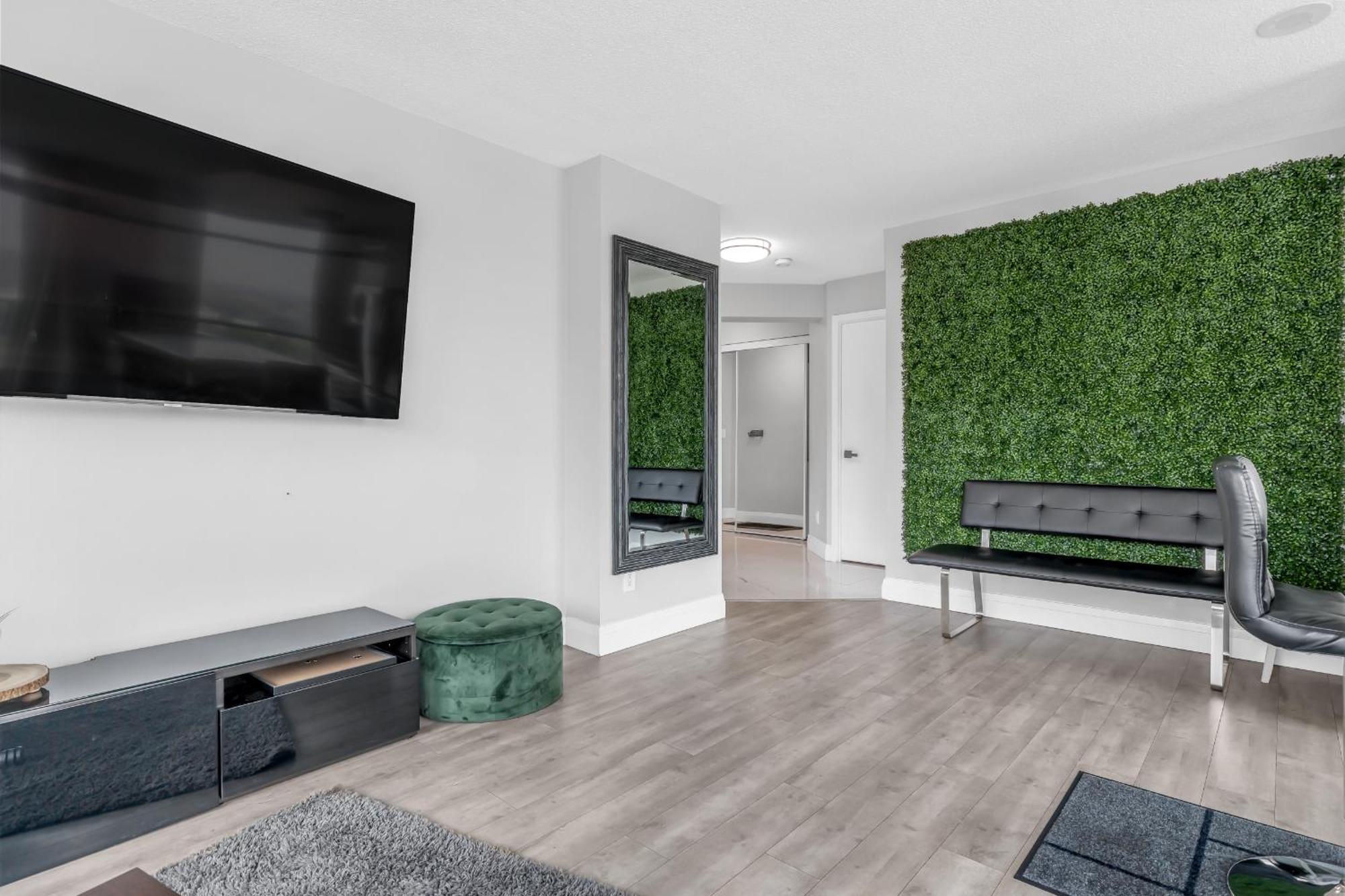 טורונטו 2 Bedroom Waterfront Condo Downtown W/ Free Parking מראה חיצוני תמונה