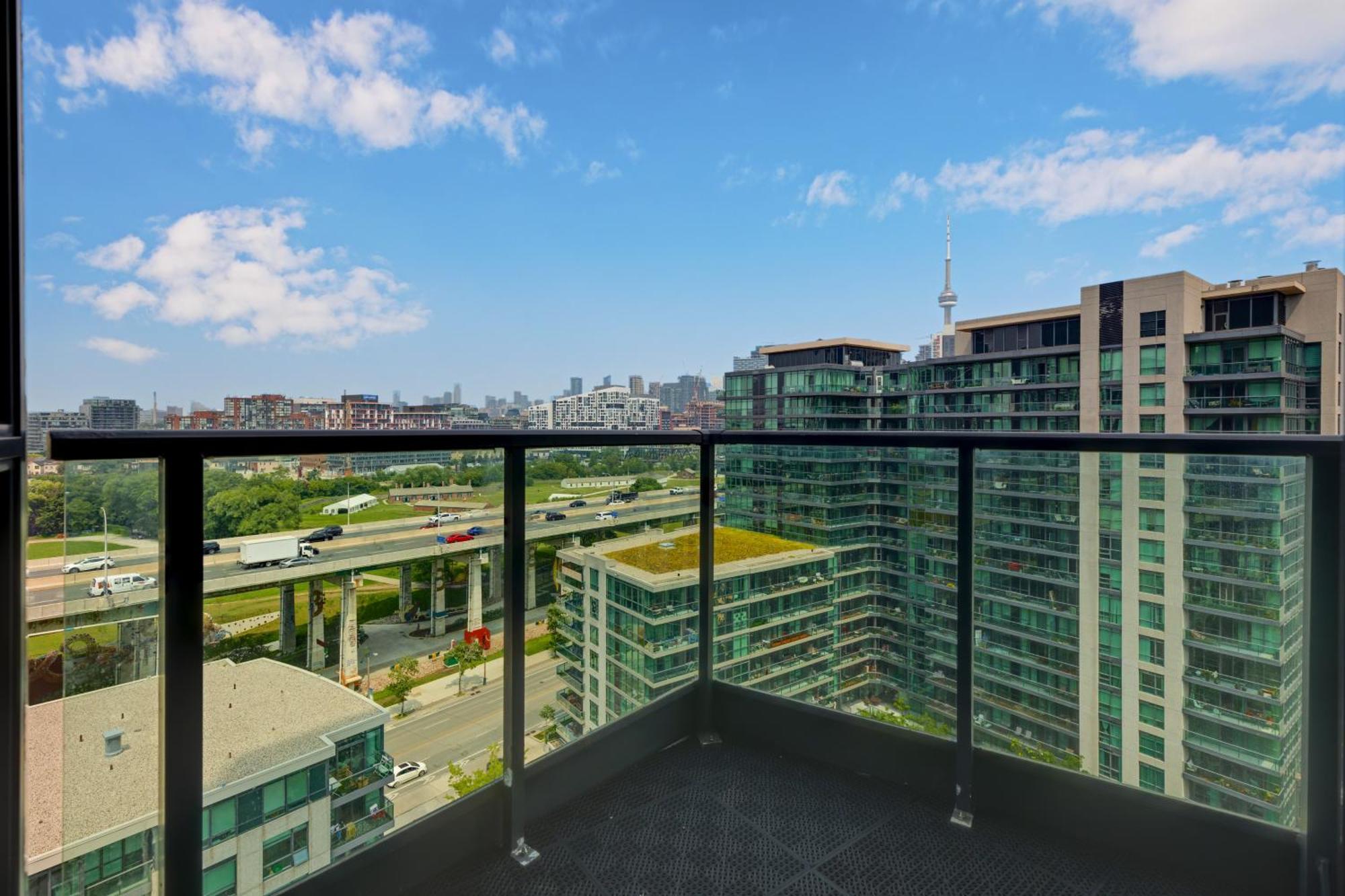 טורונטו 2 Bedroom Waterfront Condo Downtown W/ Free Parking מראה חיצוני תמונה