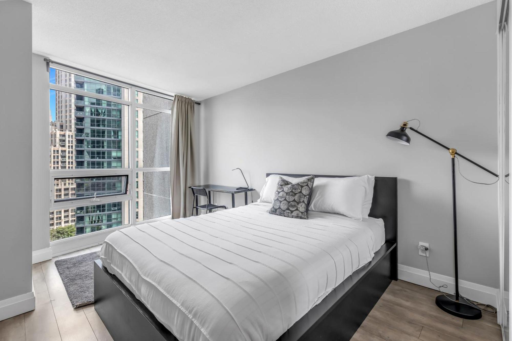 טורונטו 2 Bedroom Waterfront Condo Downtown W/ Free Parking מראה חיצוני תמונה
